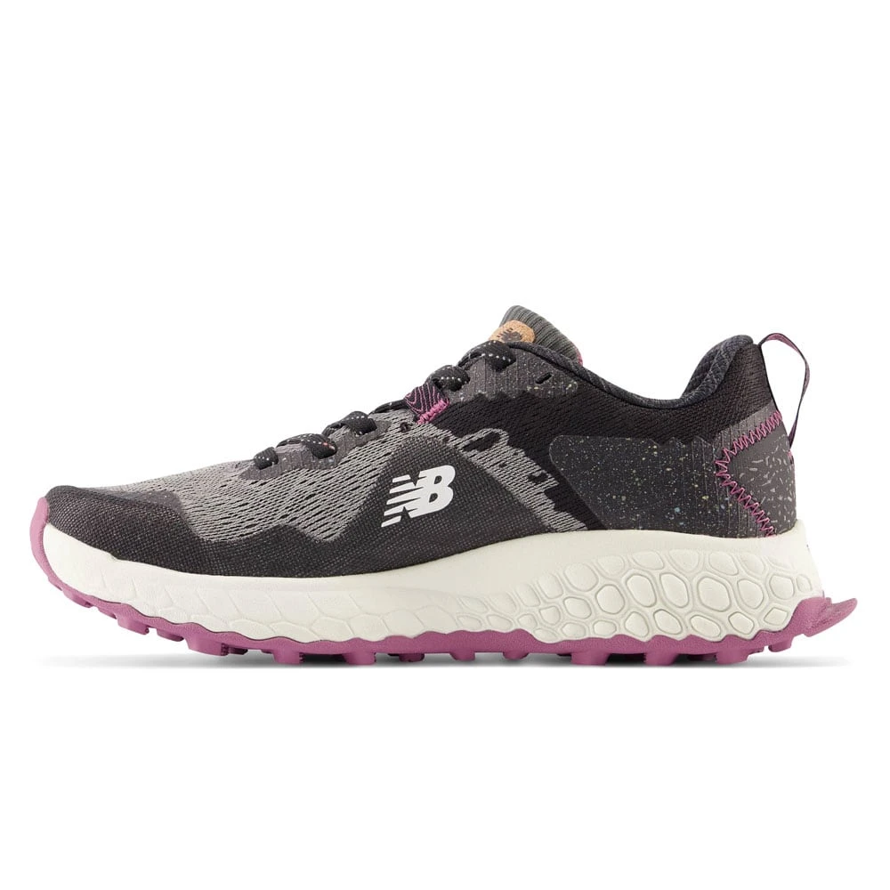 New Balance Fresh Foam X Hierro V7 Trailschuhe Castlerock/Raisin Damen 3 New Balance Fresh Foam X Hierro V7 Trailschuhe Castlerock/Raisin Damen – Bild 3